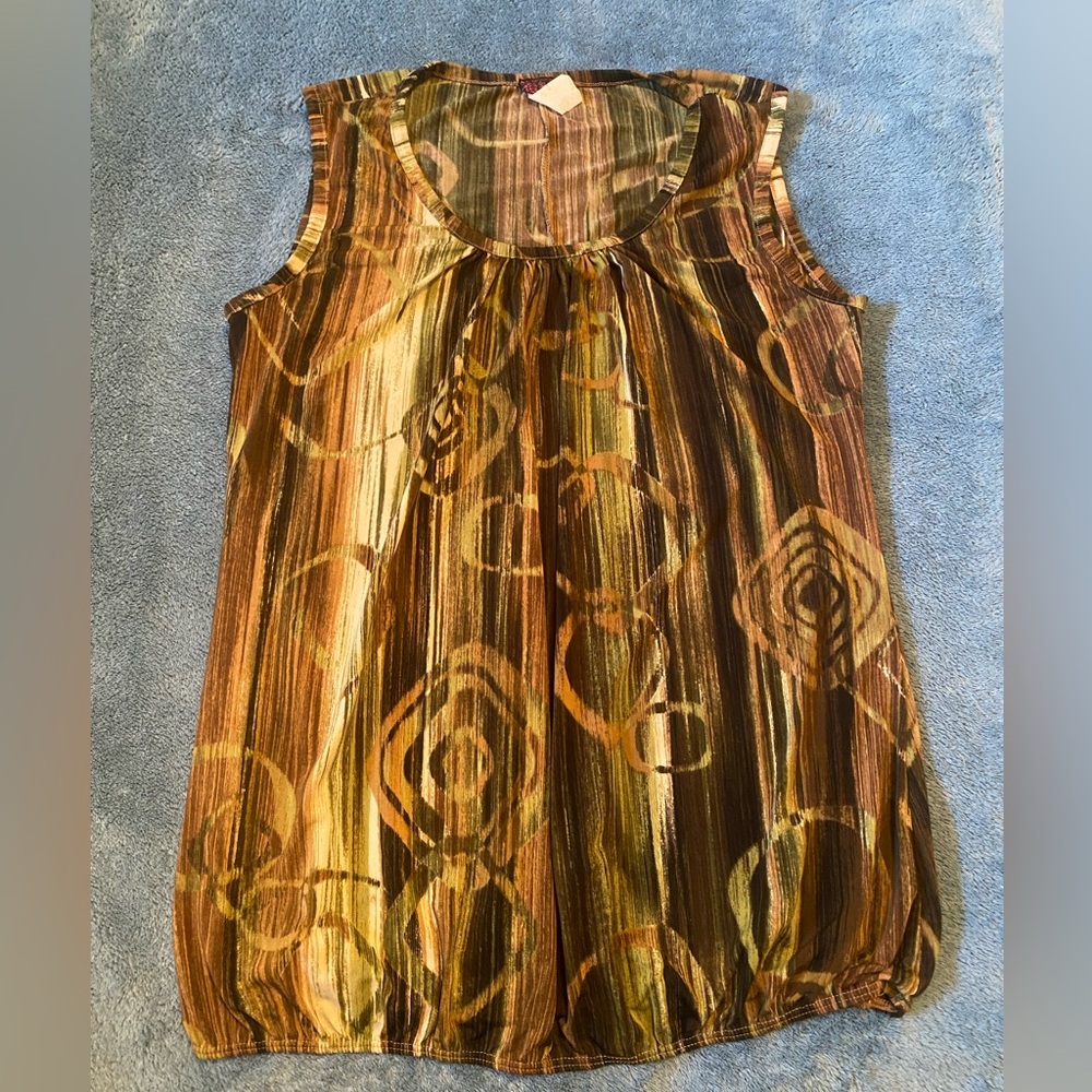 ⚜️Stylish Brown and Gold Women's Top Size Small ⚜️